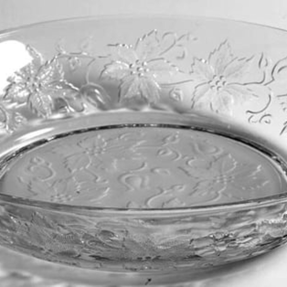 Pasta Bowl from the Fantasia pattern by PrincesIntriFloral Clear Glass Bowl - Picture 1 of 5